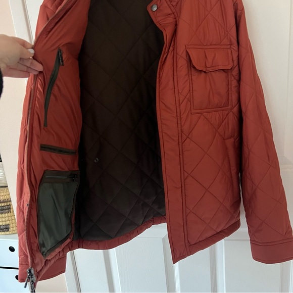 Peter Millar Norfolk quilted bomber barn jacket in burnt orange/rust, small - Picture 8 of 9